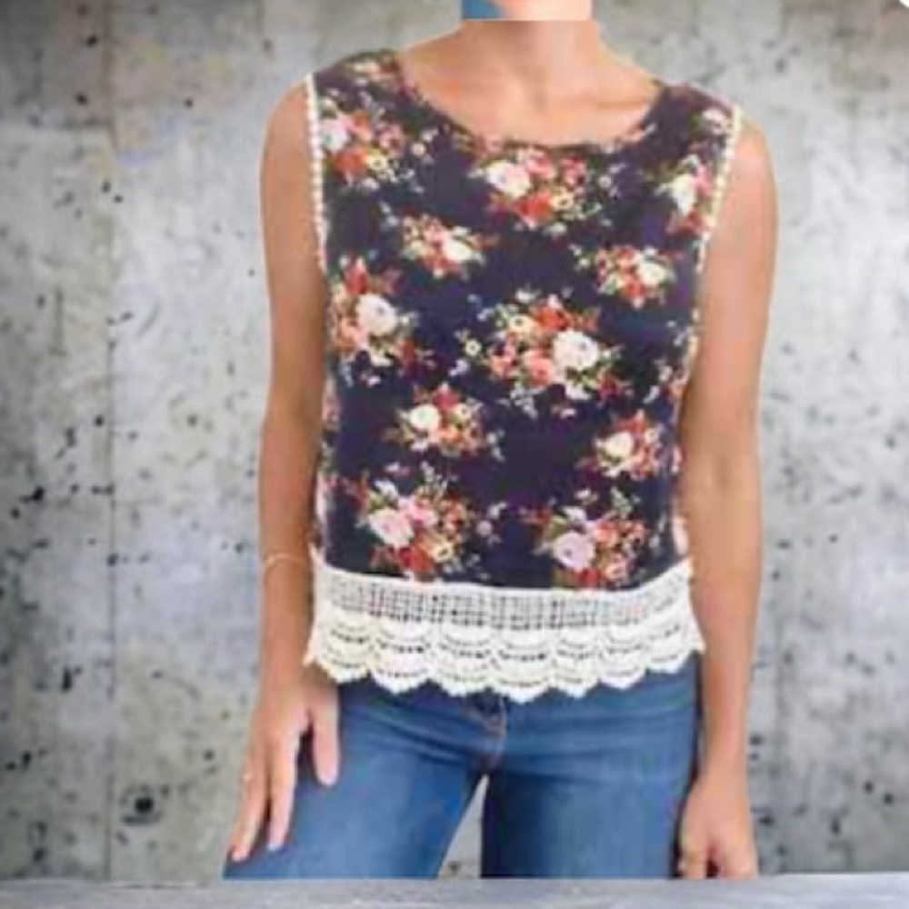 Mauve Brand Women's Tank Top Sz Large Blue Floral W/ Crochet hem